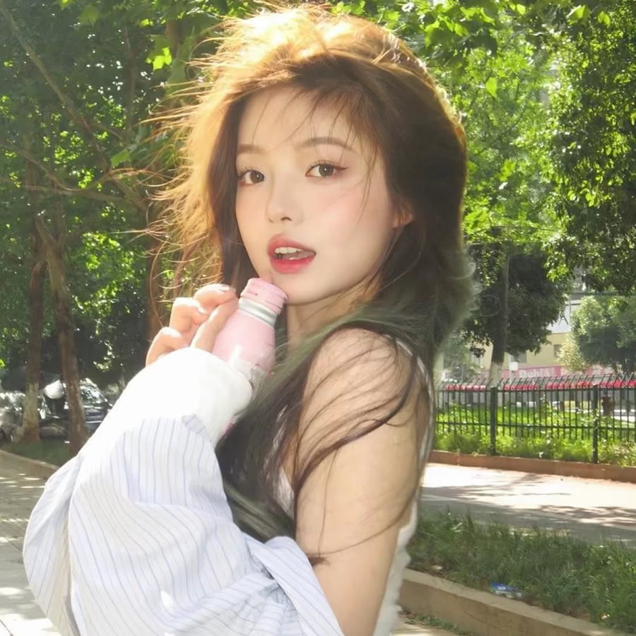 Ů�������ֽ�����ͷ��