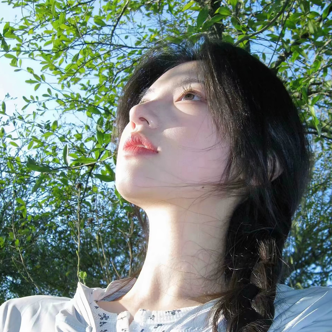 Ů�������ֽ�����ͷ��